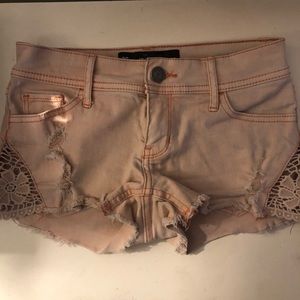 ✿Hollister Short-Shorts